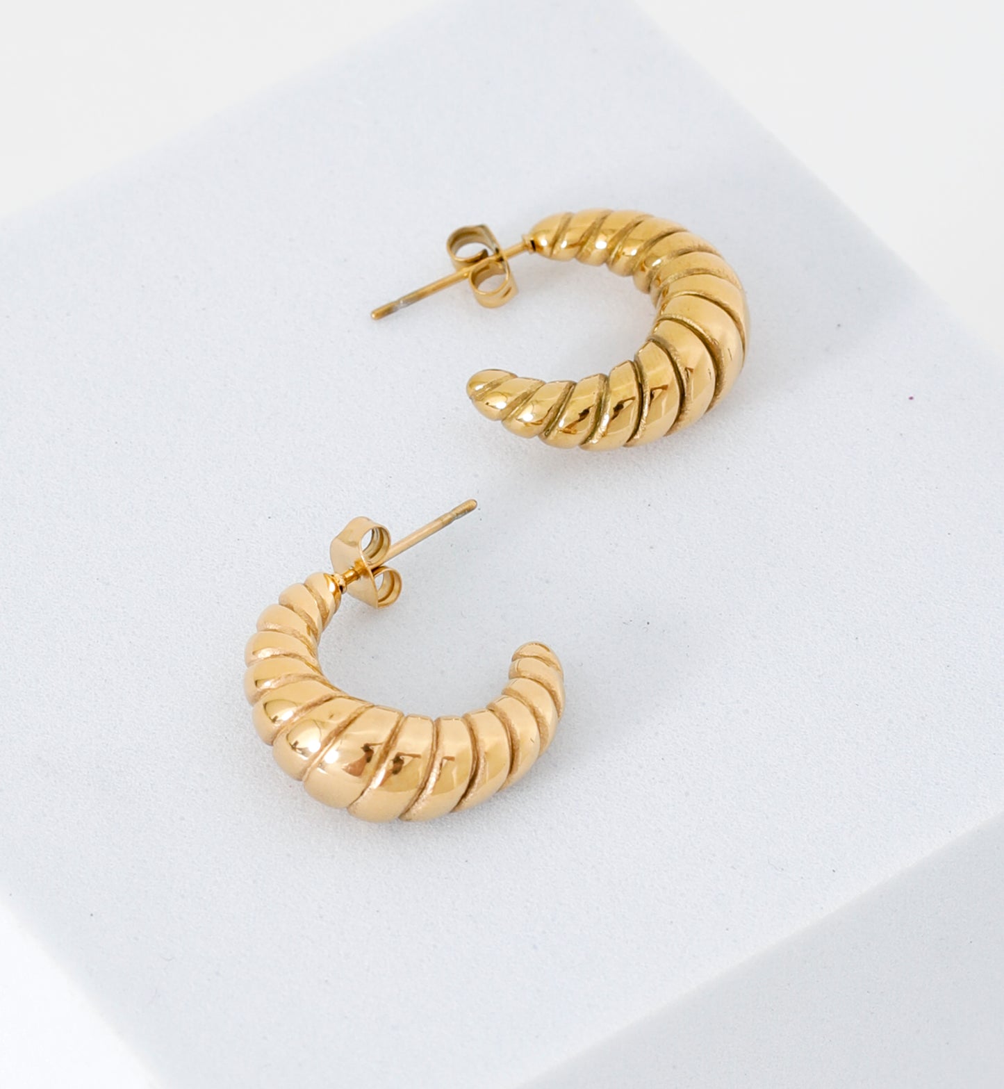 Marie Hoops