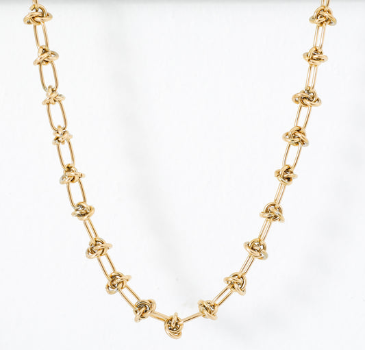 Amari Knot Necklace