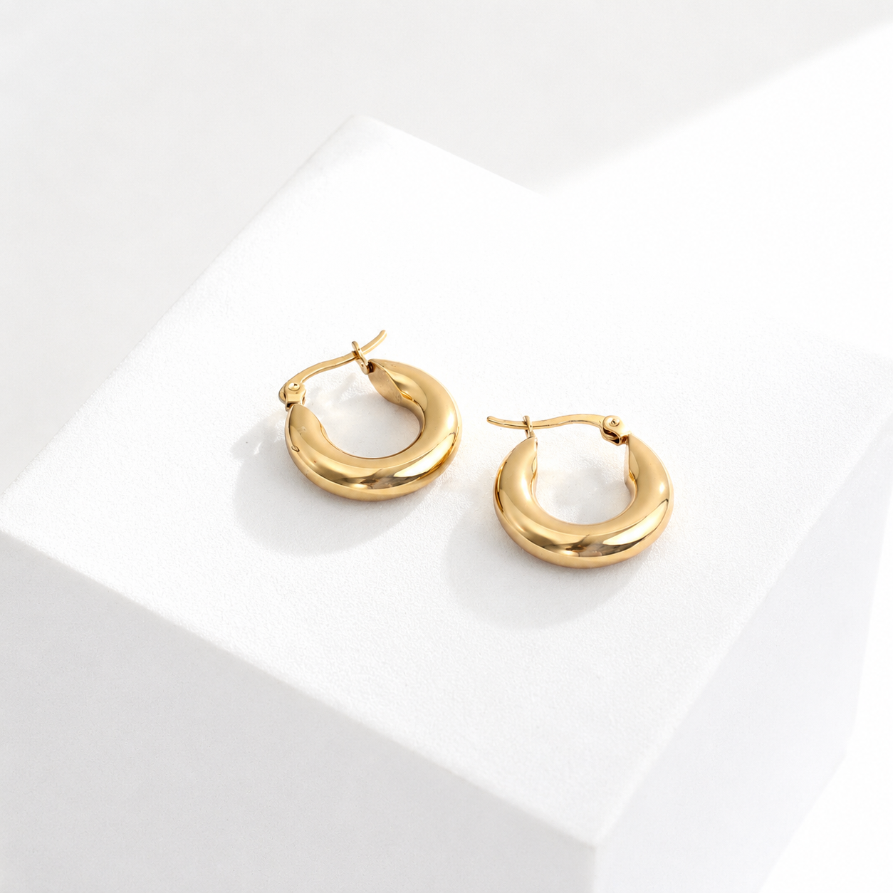 Lou Earrings